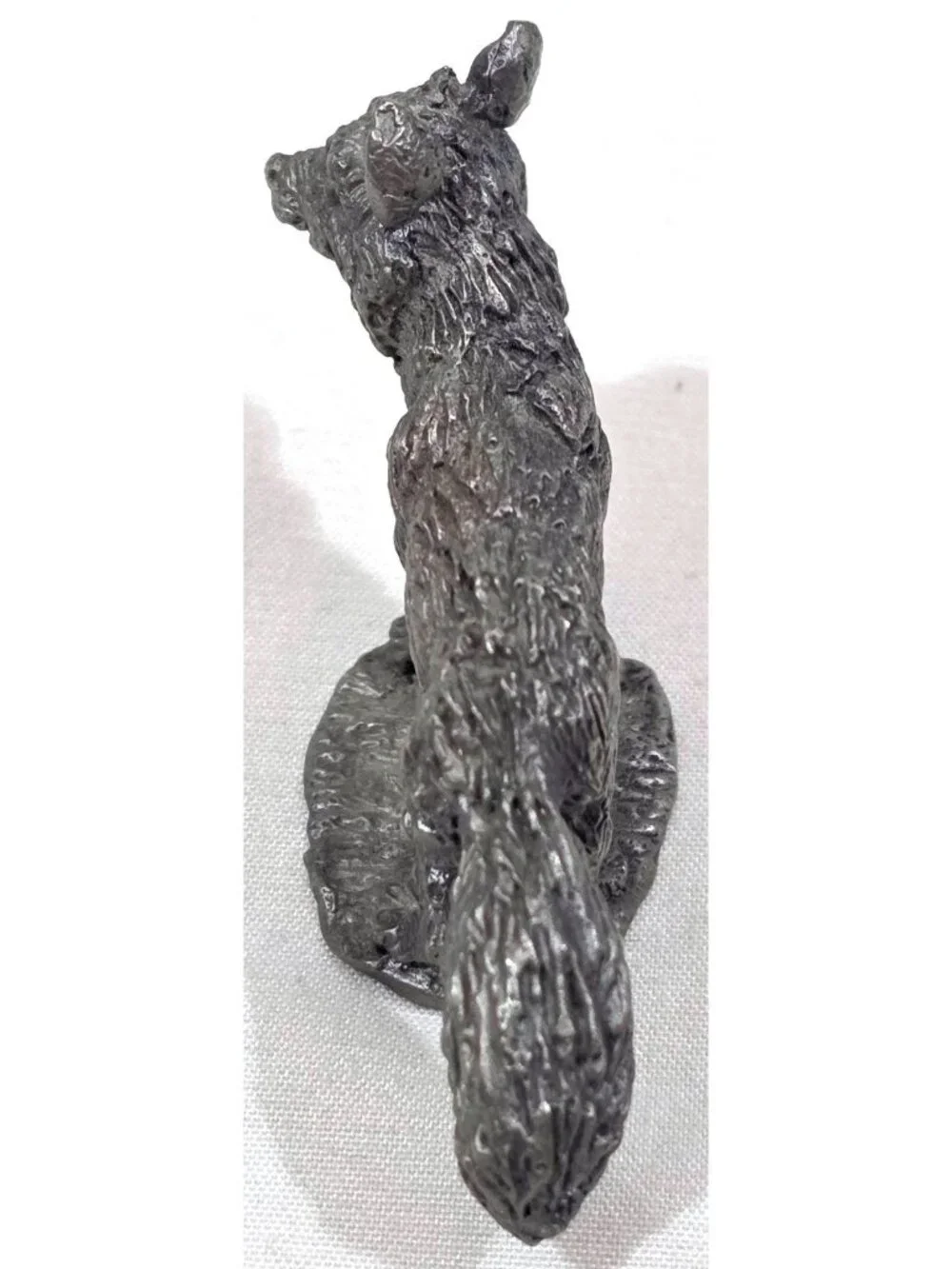 Pewter small WOLF FIGURINE coyote fox dog silvertone trinket shelf figure 1.375